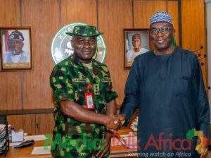 113127 kwara state governor meets army chief
