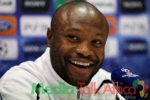 113418 epl hes similar to ronaldo makes things easy gallas hails chelsea winger