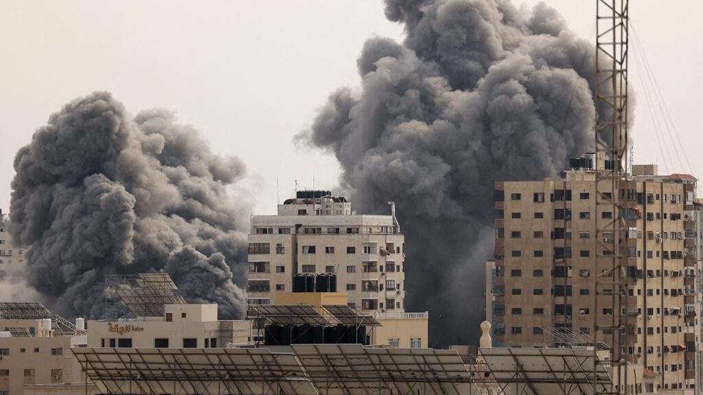126230 israeli airstrikes claim over 10000 palestinian lives in four weeks