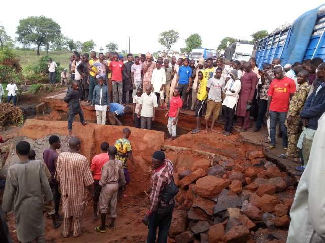 Enugu govt defers reopening of collapsed bridge — Daily Nigerian Enugu govt defers reopening of collapsed bridge — Daily Nigerian