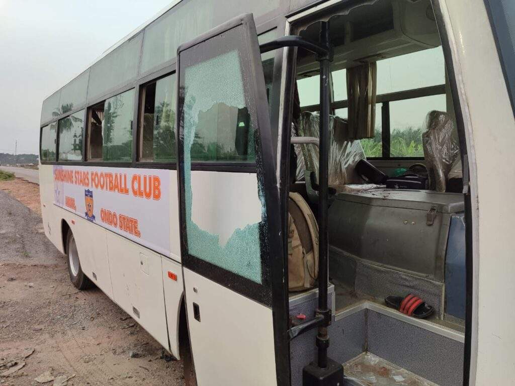 Hoodlums attack Sunshine Stars team bus kill bus boy