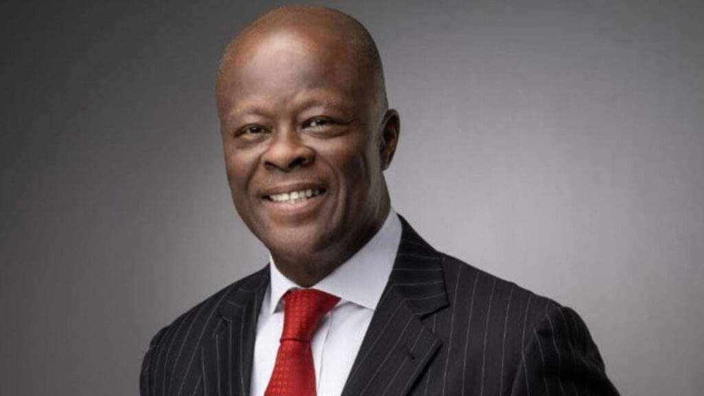 FG seeks 15bn loans to shore up naira boost budget