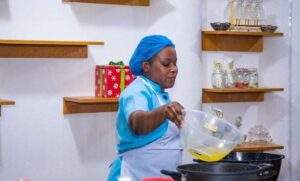 Ghanaian Chef Completes 227 Hours Cook A Thon To Set New Record 300x181