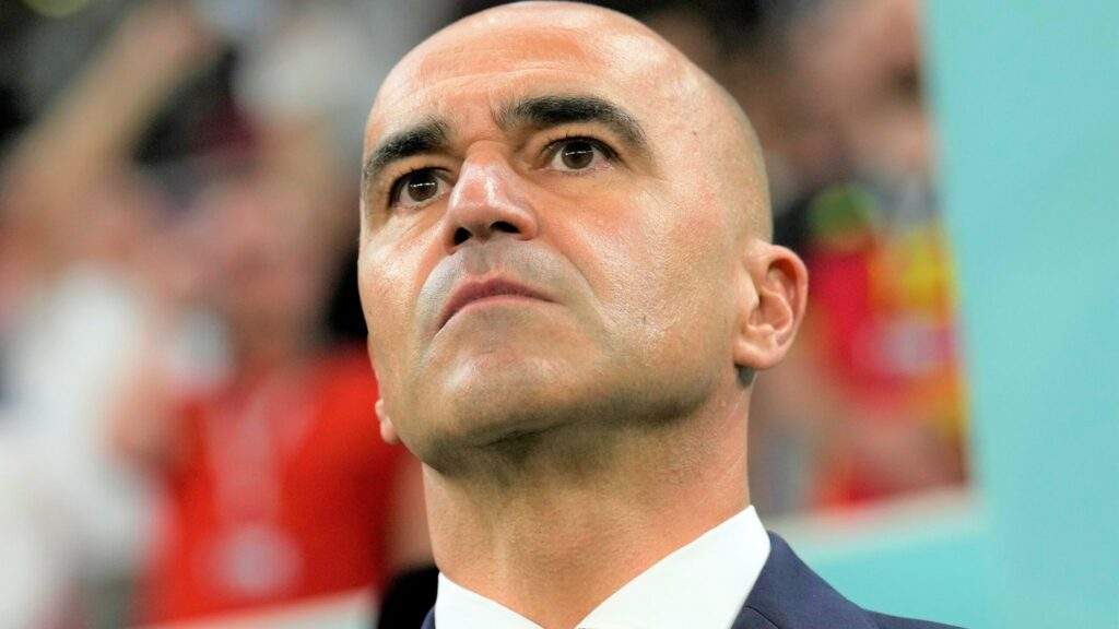 Hes committed Martinez defends Man Utd star
