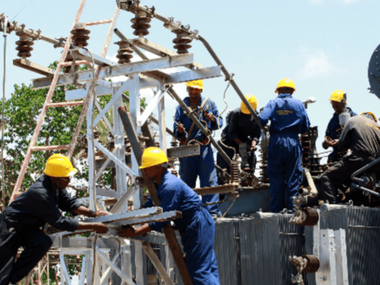 Nigerian govt issues 13 new licenses for power generation distribution