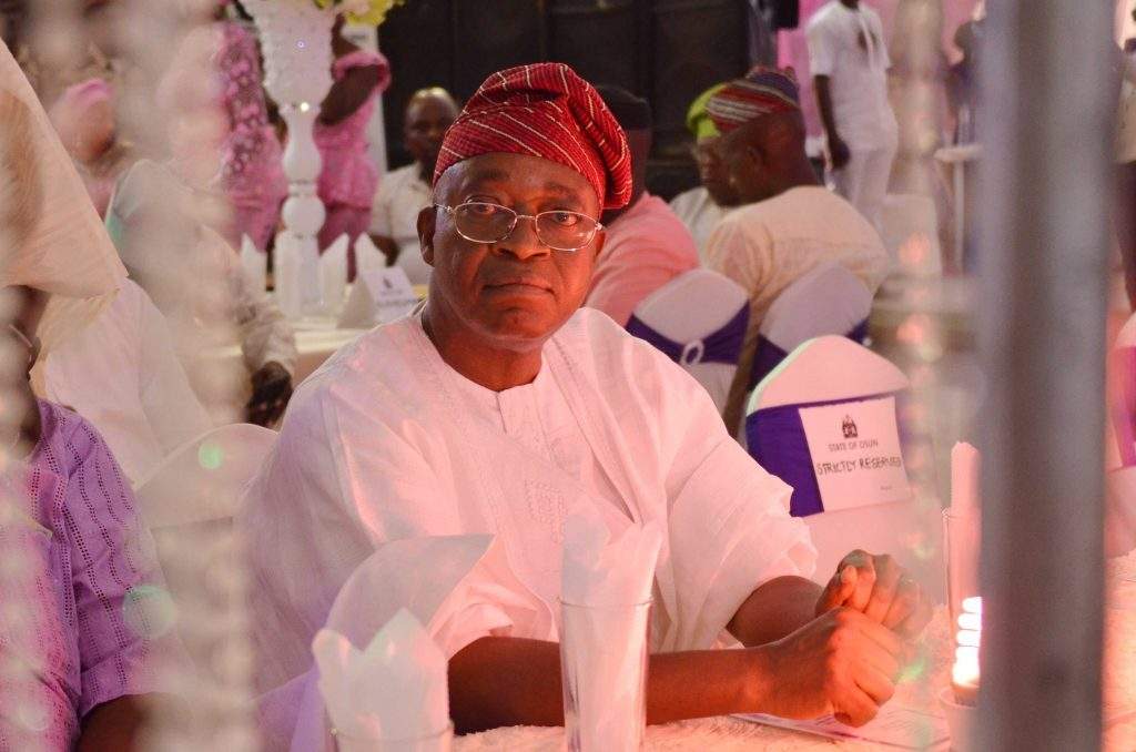 Osun govt orders recovery of official vehicles from Oyetolas appointees