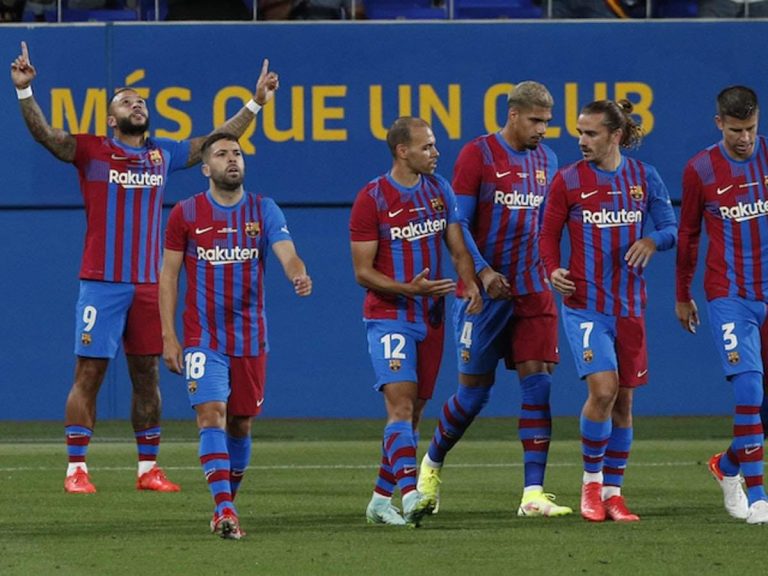 Supercopa Barcelona to play Real Madrid in final