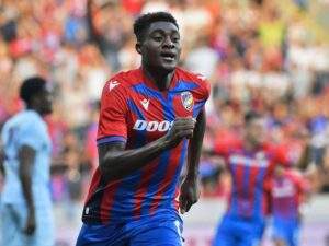 Transfer Durosinmis move to Eintracht Frankfurt collapses