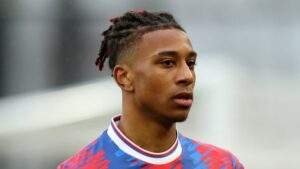 Transfer Man Utd to offer player in part exchange deal