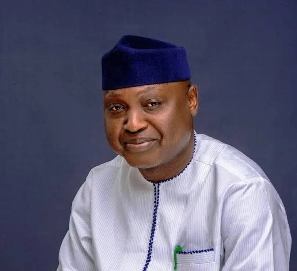 Ekiti Oyebanji swears in new council chairmen