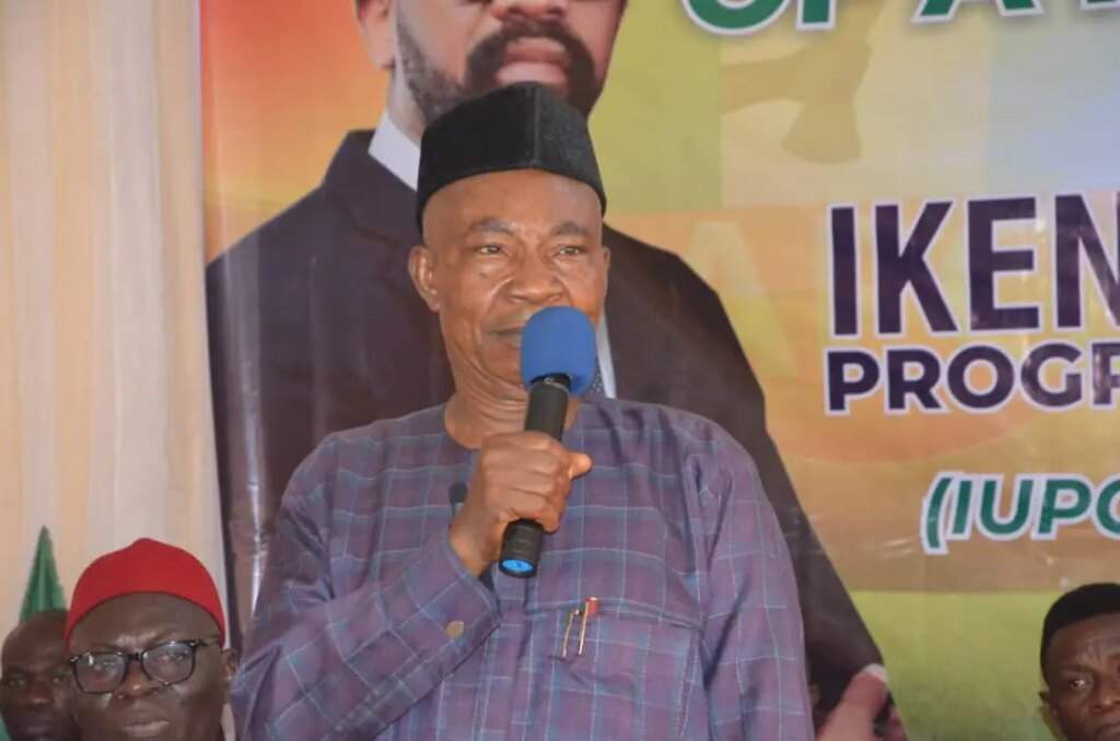 APC welcomes 2950 PDP APGA YPP executive members supporters in