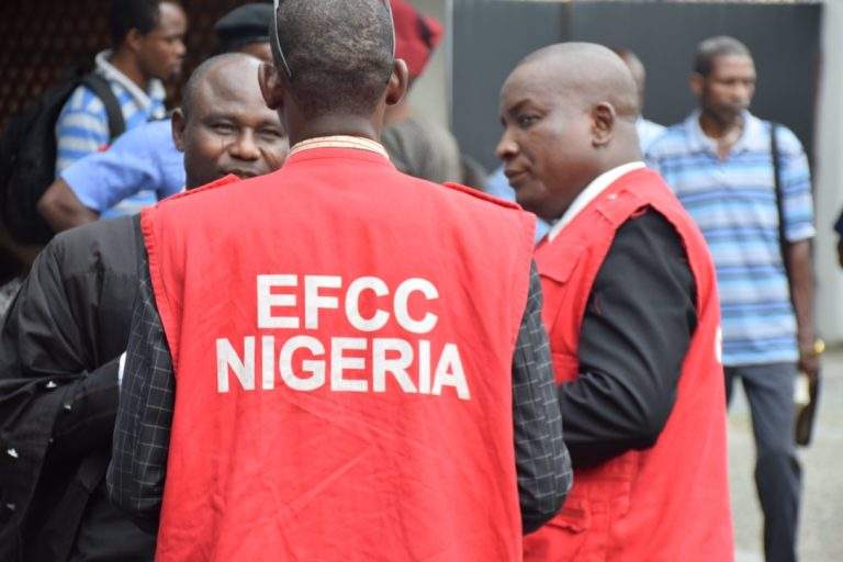 Drama as EFCC witness counters agencys allegations of threats in