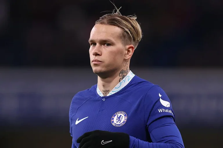 EPL Chelsea winger Mudryk devastated after move to Arsenal collapsed