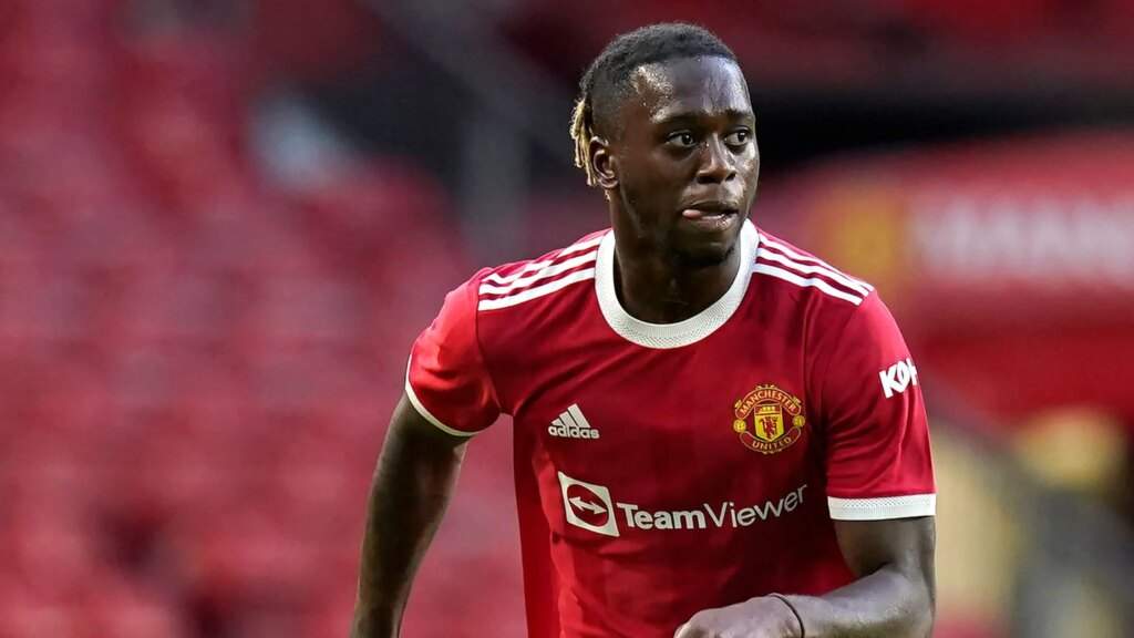 EPL He pushes himself Wan Bissaka names best player he