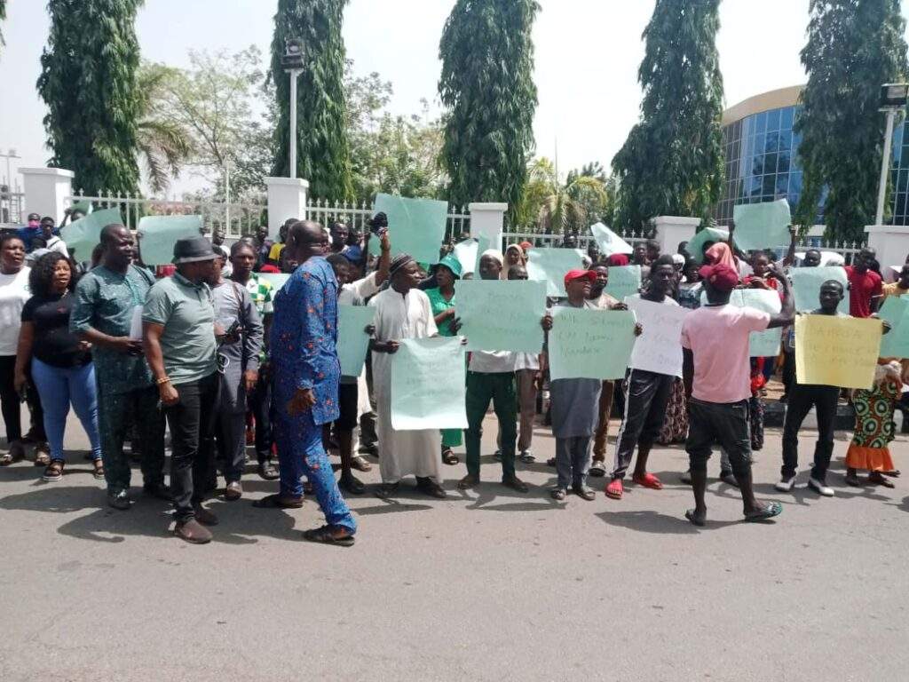 Edo APC members besiege national secretariat declare Okpebholos victory unlawful