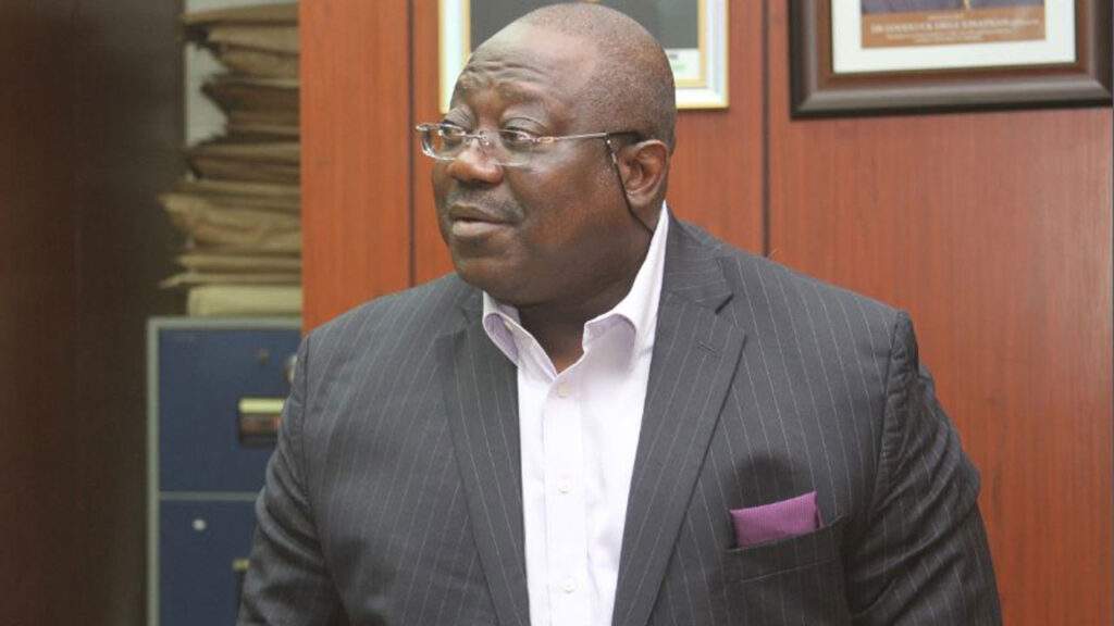Experts shun civil service due to poor pay FCSC chairman