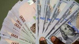 Naira gains at official market weakens to N1500 parallel market