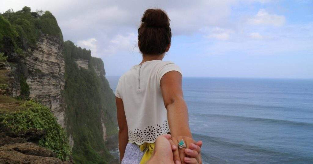Balancing Individuality and Relationship Communication Boundaries and Pursuing Passions