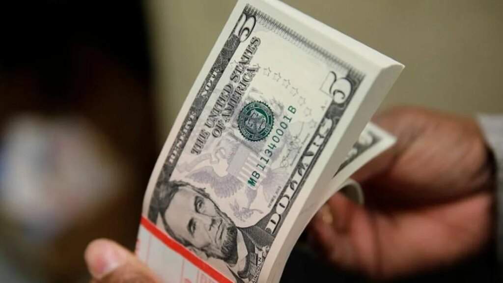 Dollar Selling at N10001 in Abuja Contradicted by BDC Operators