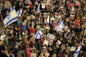 Israeli Protests Demand Early Elections And Hostage Release 300x200