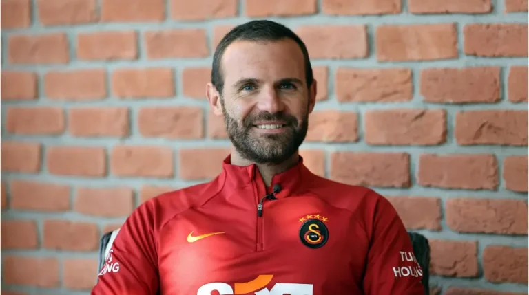 Juan Mata Praises Kobbie Mainoos Impact at Manchester United