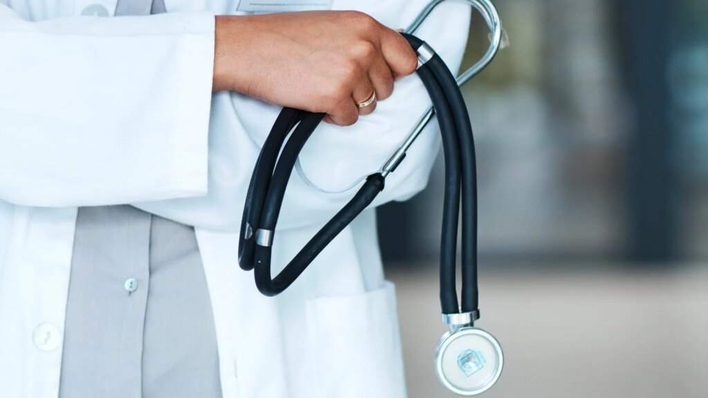 Protect Your Kidneys Expert Warns Against Excessive Drinking and Smoking