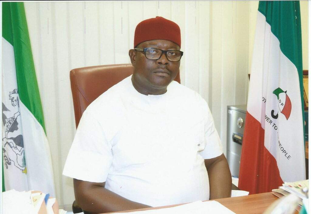 Senator Obinna Ogba Defects to APC with 5000 Loyalists in