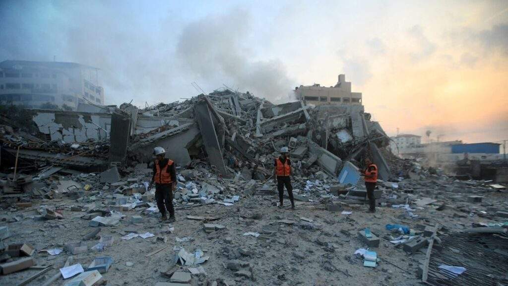 Unveiling Life on the Gaza Envelope A Middle East Experts