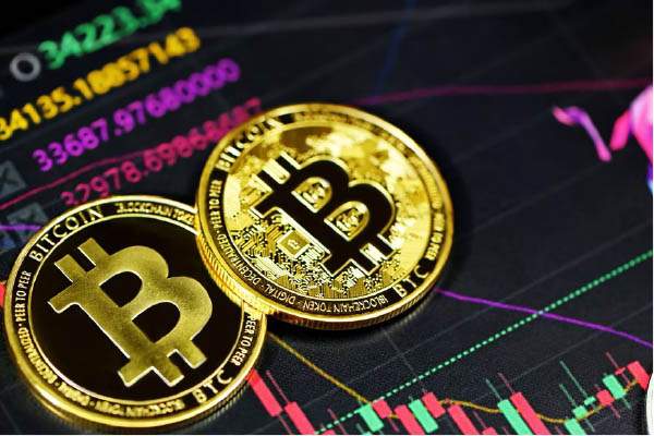 Bitcoin Mining Businesses Generate Record 2bn Monthly Revenue in March