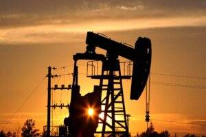 Middle East Tensions Drive Brent Crude Price to 9054 WTI