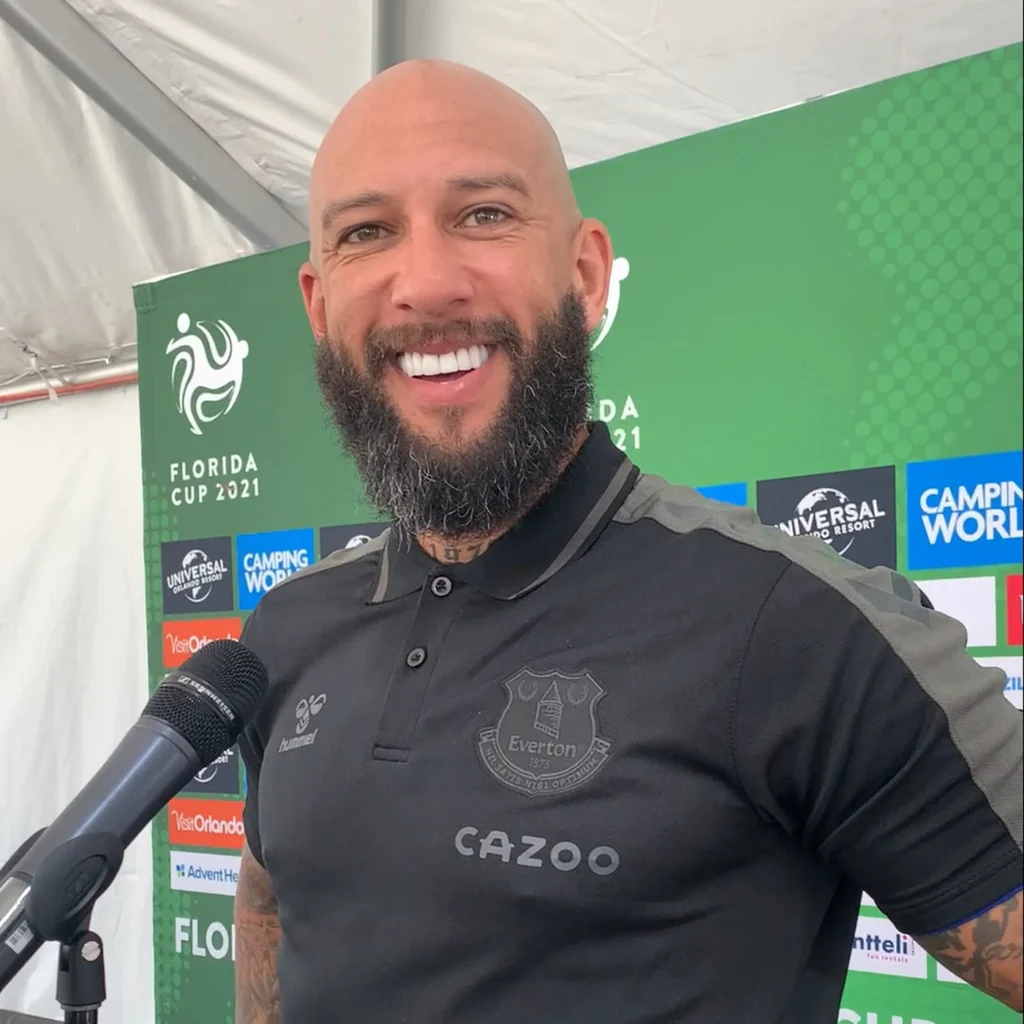 Tim Howard Predicts Liverpool to Win Premier League Title with
