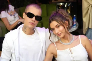 hailey bieber pregnant 1536x1024 1