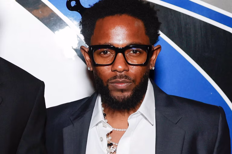 https   hypebeast.com image 2024 05 03 kendrick lamar 616 in la instagram single stream 1