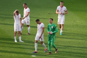 players of poland react after losing the uefa euro 2024 group d soccer match between poland and austria in berlin germany 21 june 2024 alemania polonia efe