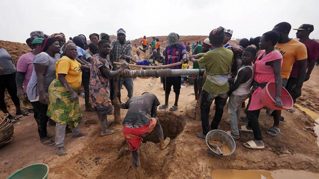 trapped miners in nigeria