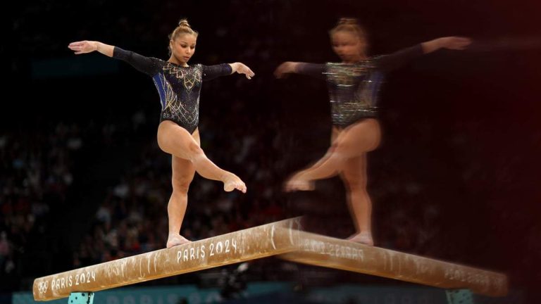Brazil's Flávia Saraiva Wins Bronze with Badass Bandaged Performance
