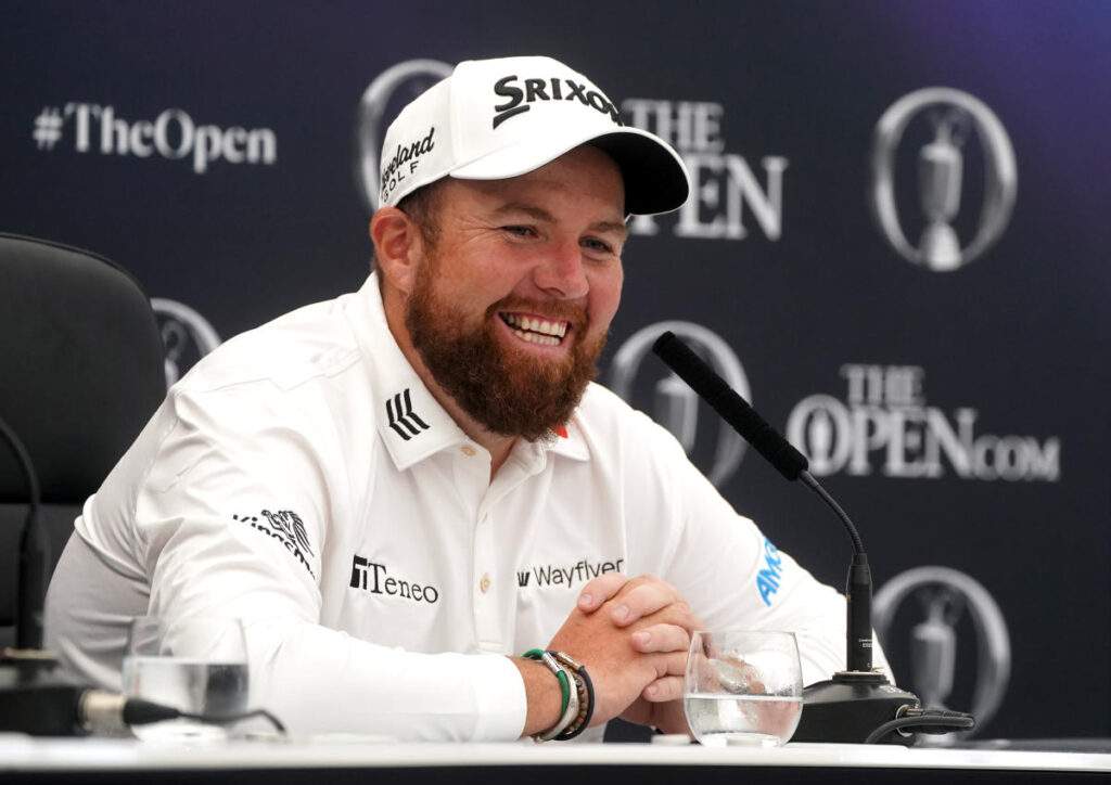 British Open: Lowry Takes Lead as Windy Conditions Batter Field