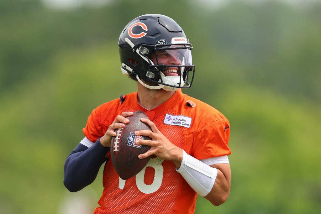 Caleb Williams Shines in First Padded Practice with Chicago Bears