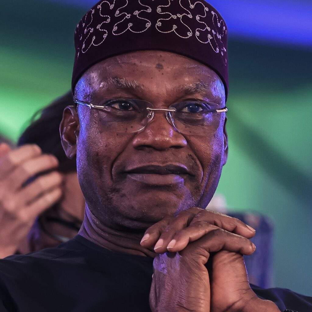Federal Government Clarifies Plan on Public Universities, Dismisses Private Investors