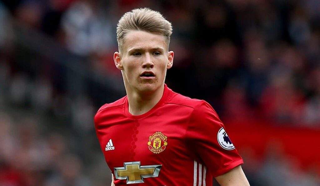 Galatasaray Pursue Manchester United's Scott McTominay and Tottenham's Pierre Emile Hojbjerg