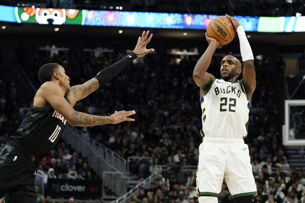 Khris Middleton Undergoes Ankle Surgeries, Expected to be Fully Healthy