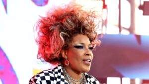 Macy Gray Unwinds with Coke and Liquor, Not Meditation