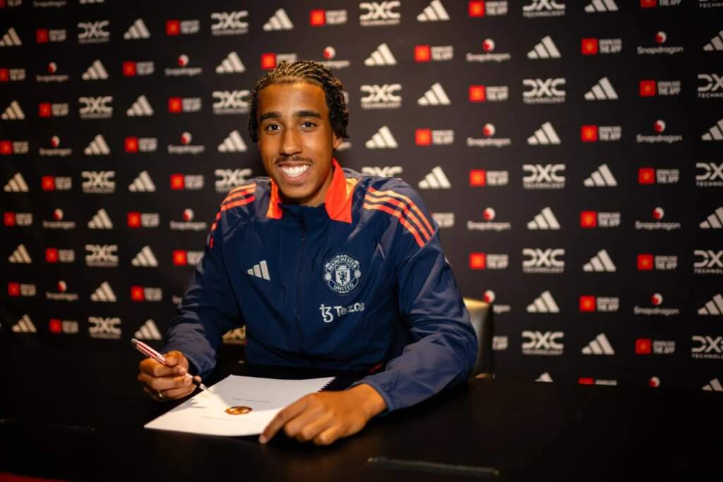 Manchester United Lures Leny Yoro Away from Real Madrid with