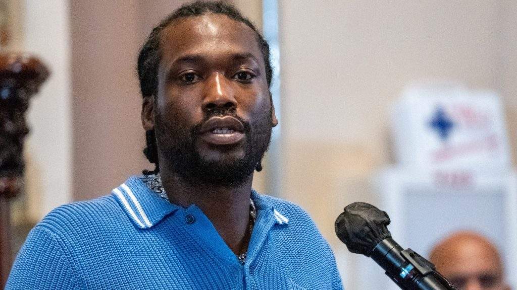 Meek Mill's $2000 Manhunt for Philly Dollar Tree Pervert Ends