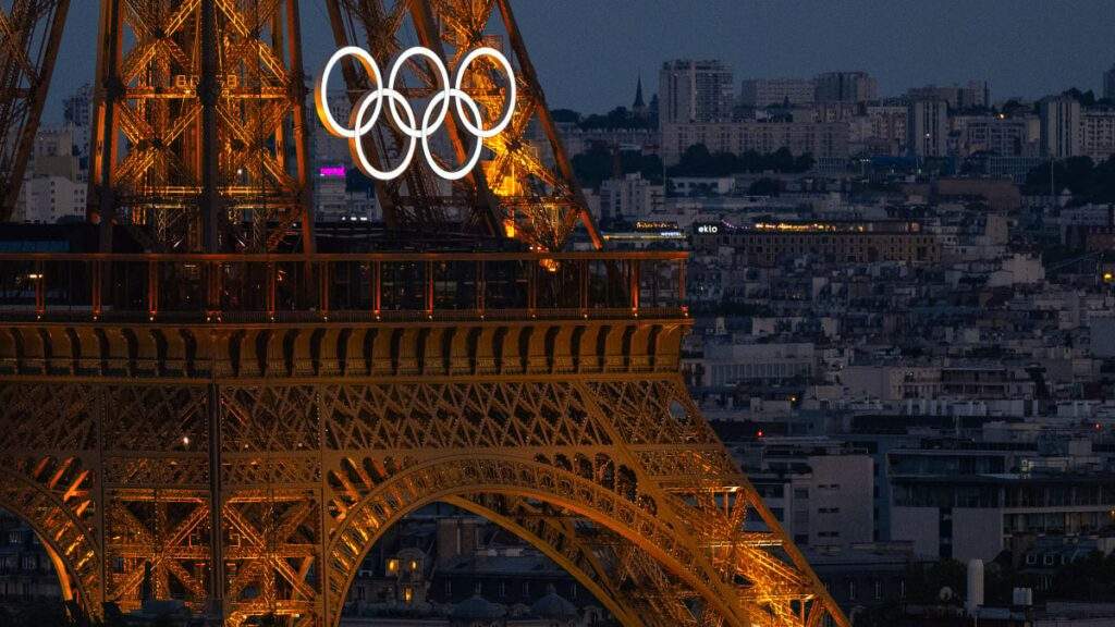 NBCUniversal's Spotlight on Paris: A Daily TikTok Live Show for