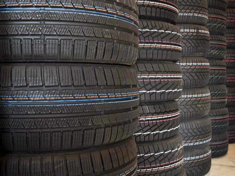 Nigeria Customs Warns Against Use of Used Tyres to Prevent