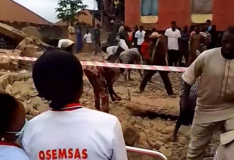 Osogbo Building Collapses, Trapping People in Sabo Area