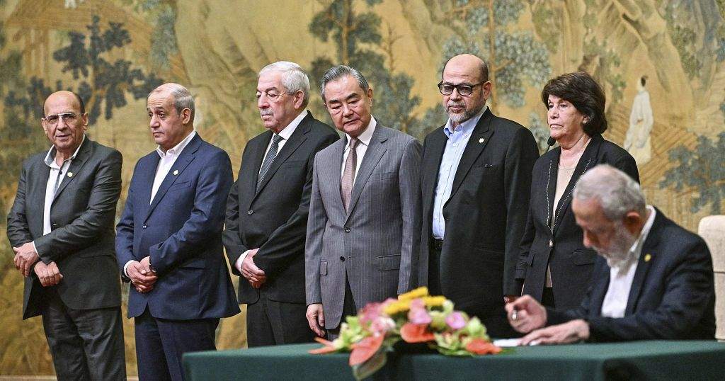 Palestinian Factions Unite in China, Ending Rift