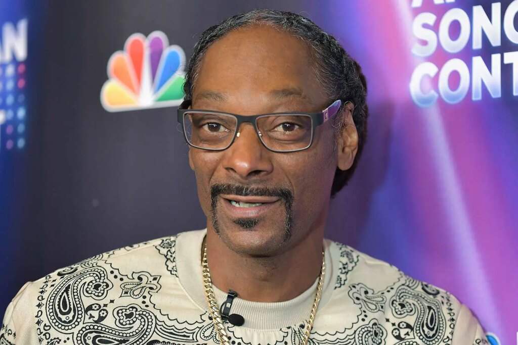 Snoop Dogg to Carry Olympic Flame in Paris