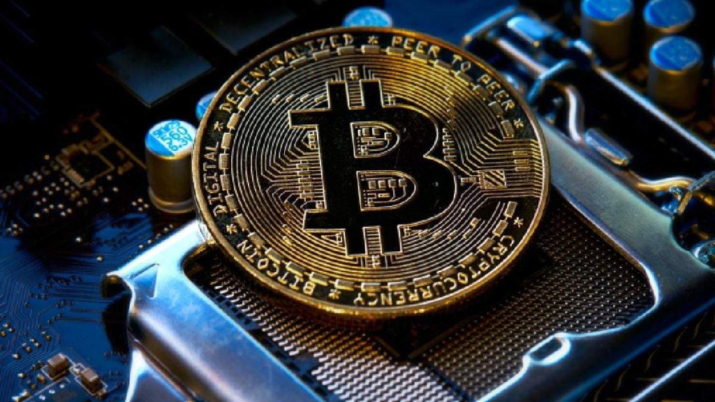 Hong Kong's First Inverse Bitcoin ETF Launches, Bets on Crypto